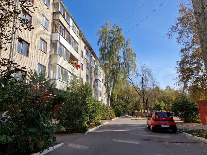 2-к. квартира, 51 м², 2/5 эт.