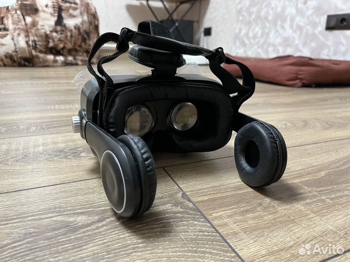 3D VR очки для смартфона BoboVR Z4 c джойстиком