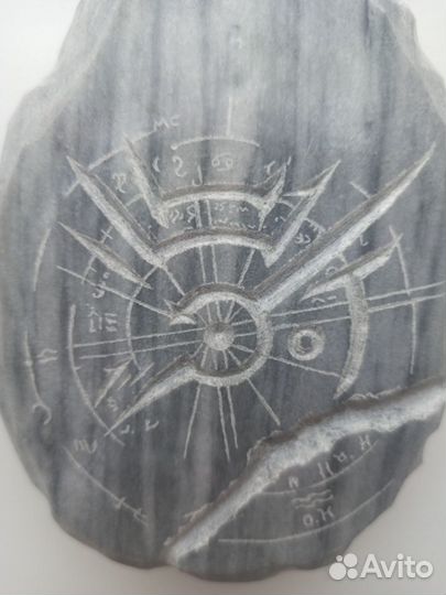 Изделие из мрамора - амулет из 