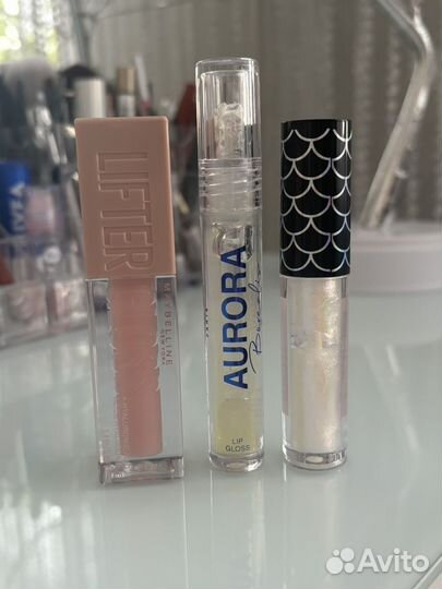 Косметика для губ