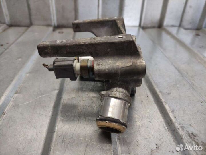 Фланец (тройник) системы охлаждения Ford Focus 2