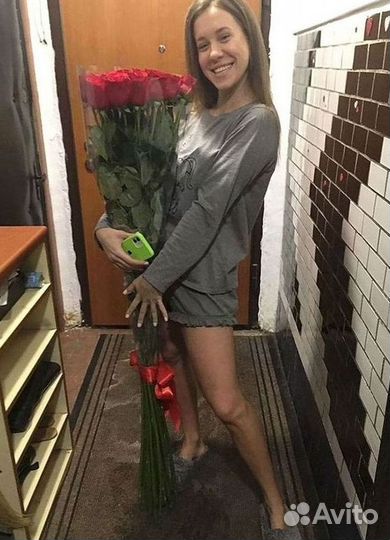 Высокие Розы с Доставкой