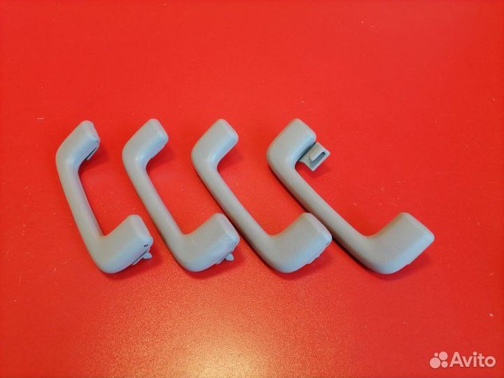 Ручка потолочная внутренняя Mitsubishi Lancer CY3A