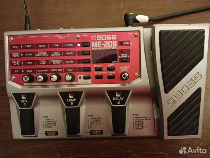 Басовый процессор Boss Me20b