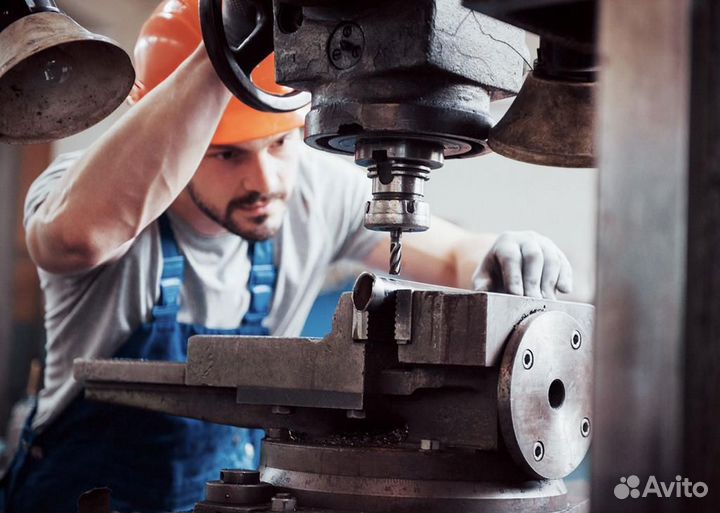 Токарь универсал (Вахта)