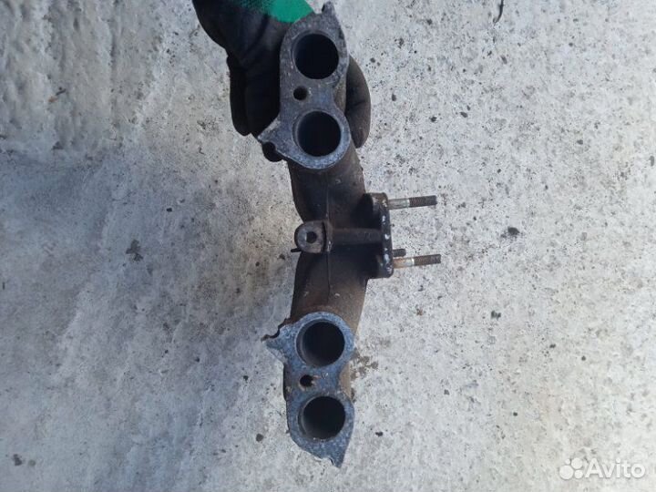 Коллектор впускной Лада 2107