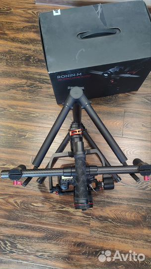 Электронный стабилизатор для камеры dji ronin M