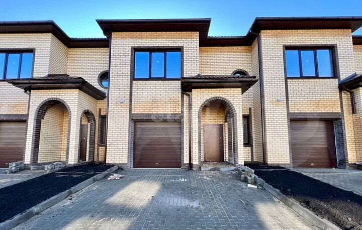 Таунхаус 315,3 м² на участке 2,6 сот.