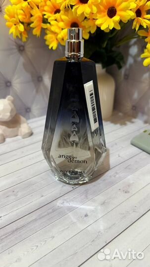 Givenchy ange ou demon 98ml с витрины