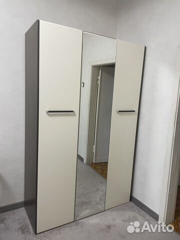 Продается спальный гарнитур