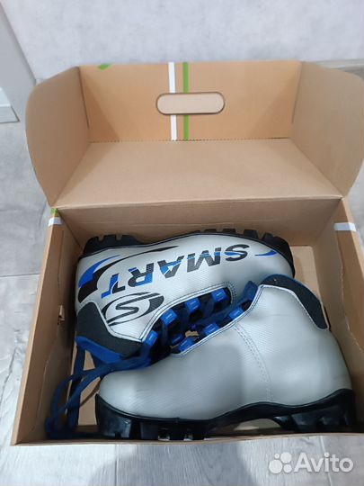 Лыжные ботинки