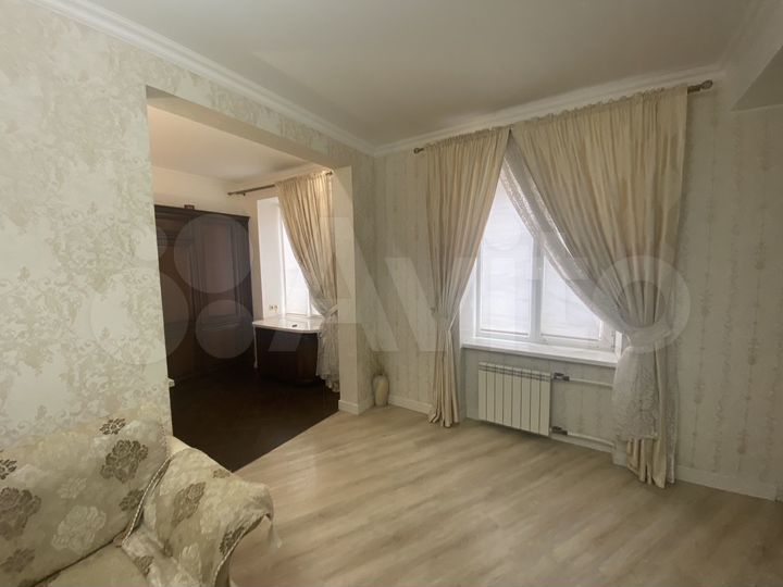 3-к. квартира, 66 м², 1/3 эт.