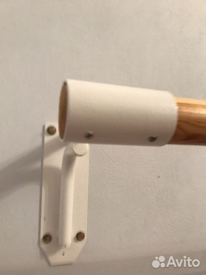 Станок для балета. Белые стойки, палка из сосны