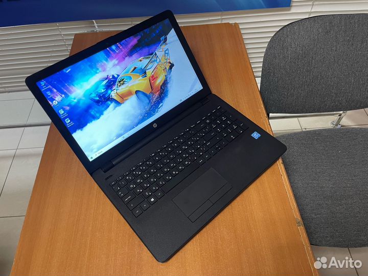 Свежий мощный ноутбук HP / 4 ядра / в идеале