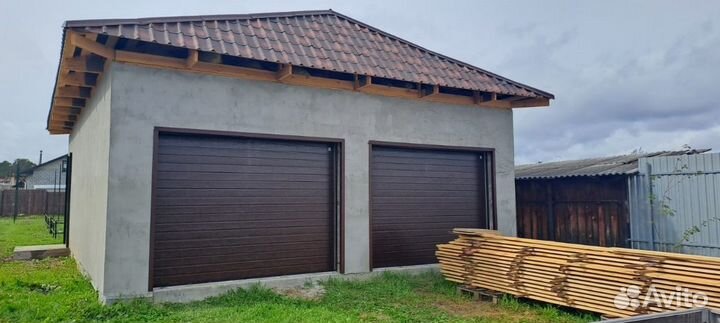 Секционные гаражные ворота Alutech