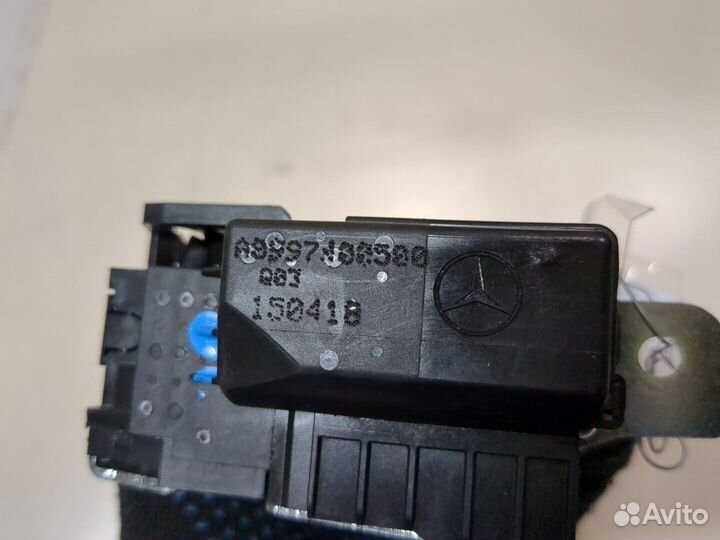 Замок багажника Mercedes B W246