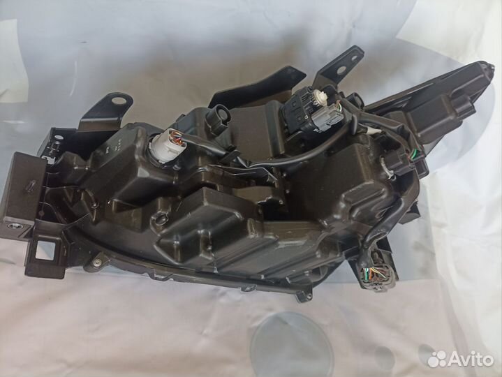 Фара правая Mazda CX-5 KF kbst-51030