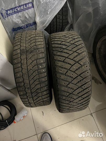 Goodyear Ultragrip Ice Arctic 215/55 R17 101T