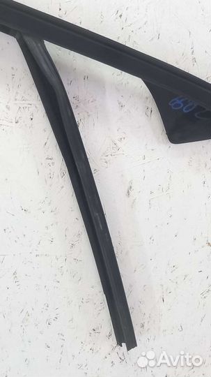 Молдинг двери передний правый Mercedes GLC C253