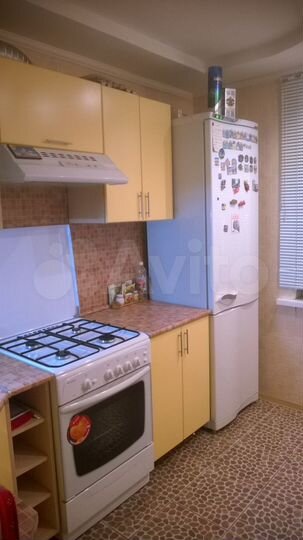 2-к. квартира, 48 м², 1/3 эт.