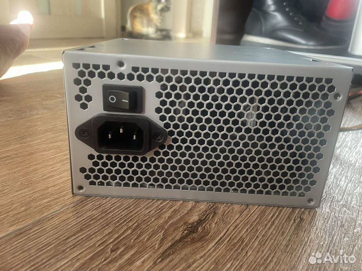 Материнская плата