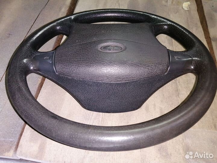 Руль Приора с заводской подушкой