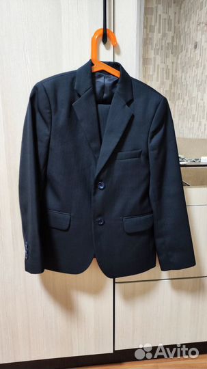 Школьный костюм