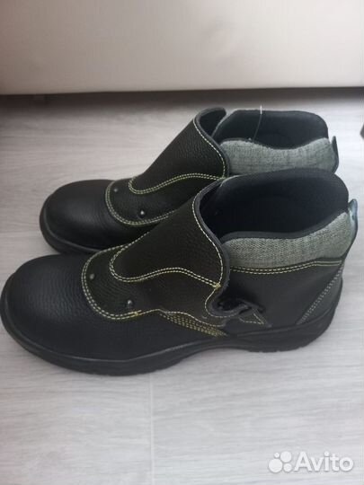 Спецобувь мужская 43 размер