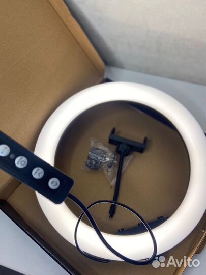 Кольцевая лампа