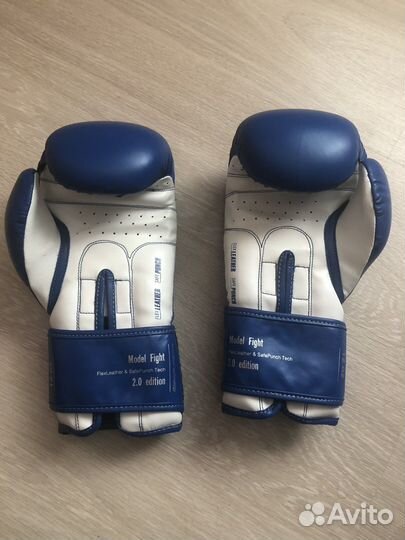 Боксерские перчатки 12 oz clinch