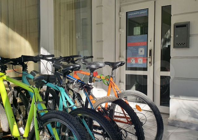 Комната 100 м², 2/4 эт.