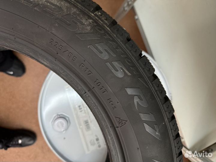 Pirelli Ice Zero 225/55 R17