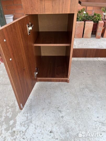 Компьютерный стол