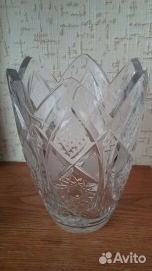 Ваза хрустальная