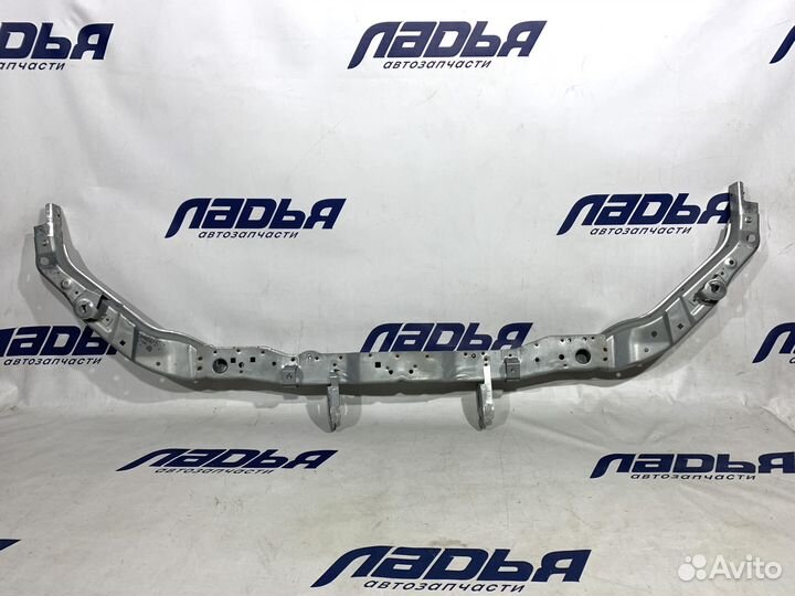 Рамка радиатора Chevrolet Cobalt / ravon R4 верхняя часть