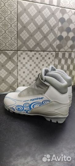 Лыжные ботинки