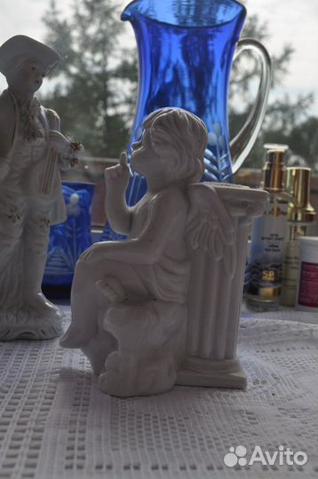 Фарфоровая статуэтка ангел- подсвечник