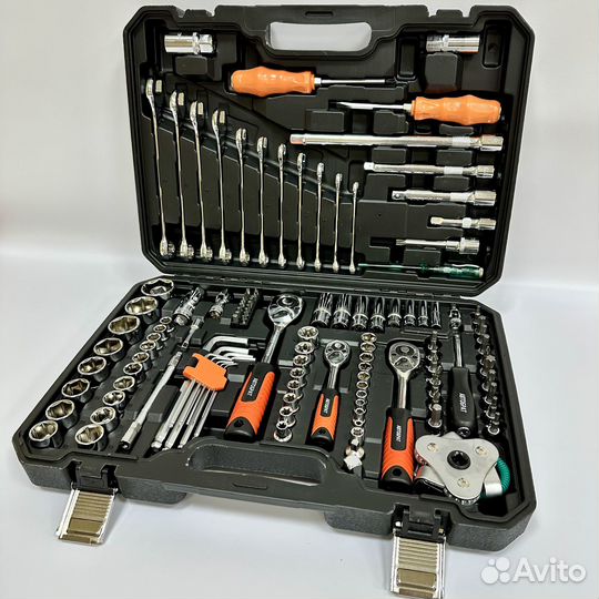 Набор инструментов 121 предмет