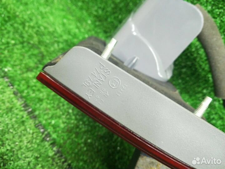 Фонарь крышки багажника правый Honda Accord 8 P747