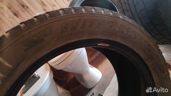 Dunlop SP Winter Ice 01 225/55 R18 98T