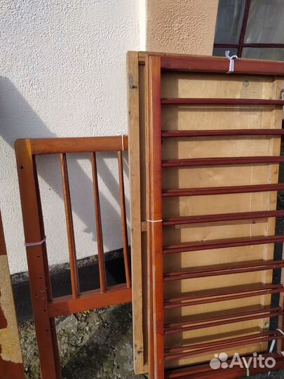 Детская кроватка