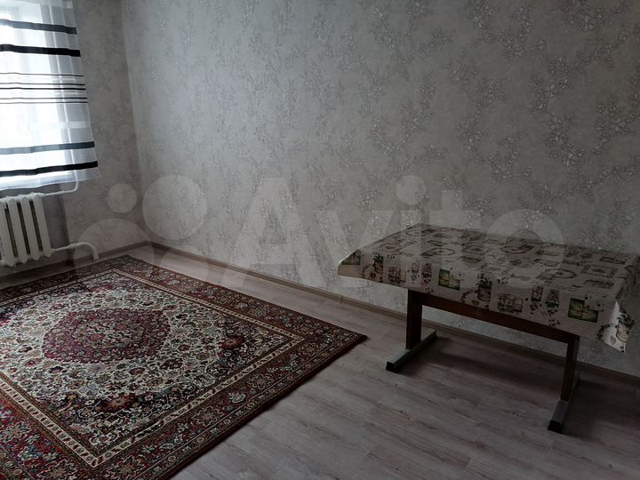 Комната 18 м² в 6-к., 1/5 эт.