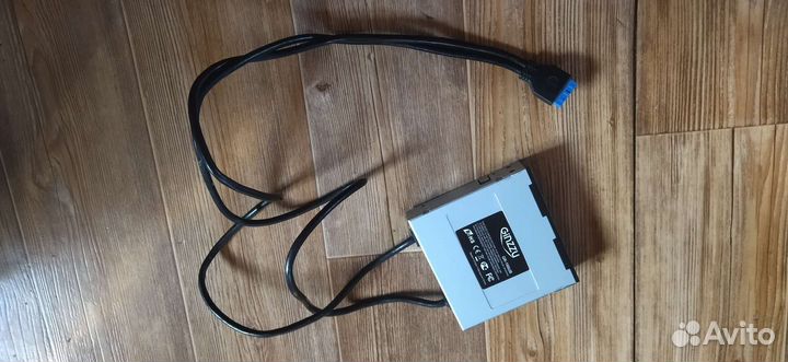 Super speed usb 3.0 card reader Ginzzu GR-166UB