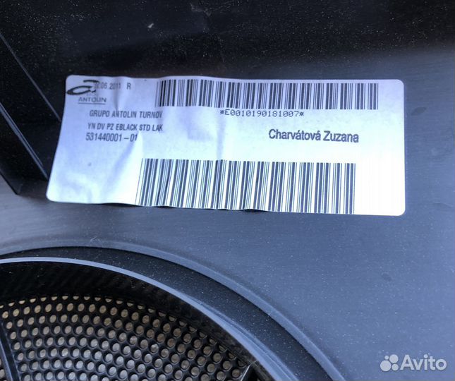 Обшивка задняя правая Киа Венга Kia Venga