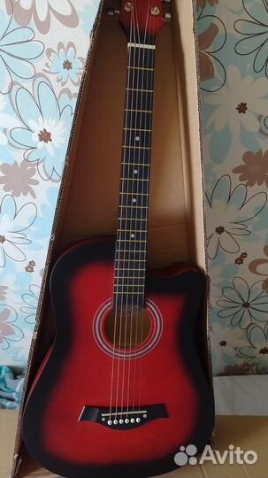 Забронирована Акустическая гитара