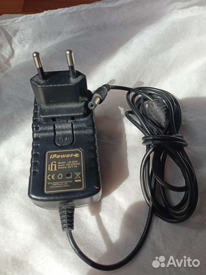 IFi Audio iPower 9v/2.0A
