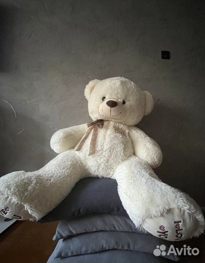 Плюшевый медведь 140 см