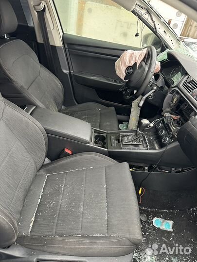 Шкода суперб Автомобиль в разбор