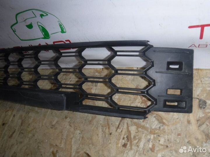 Решетка переднего бампера Skoda Rapid 2 (2020+)