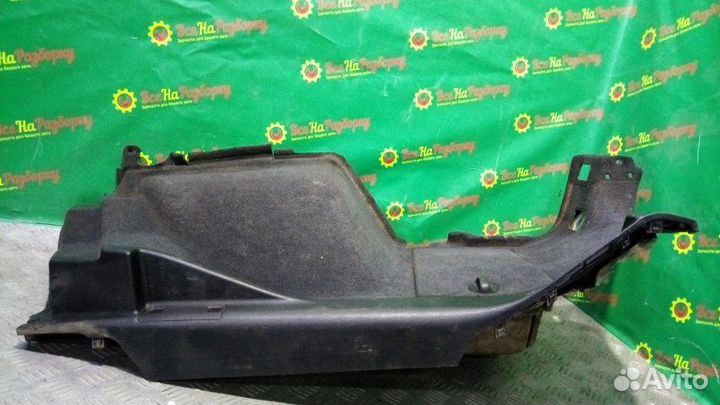 Обшивка багажника левая Mitsubishi Lancer 9